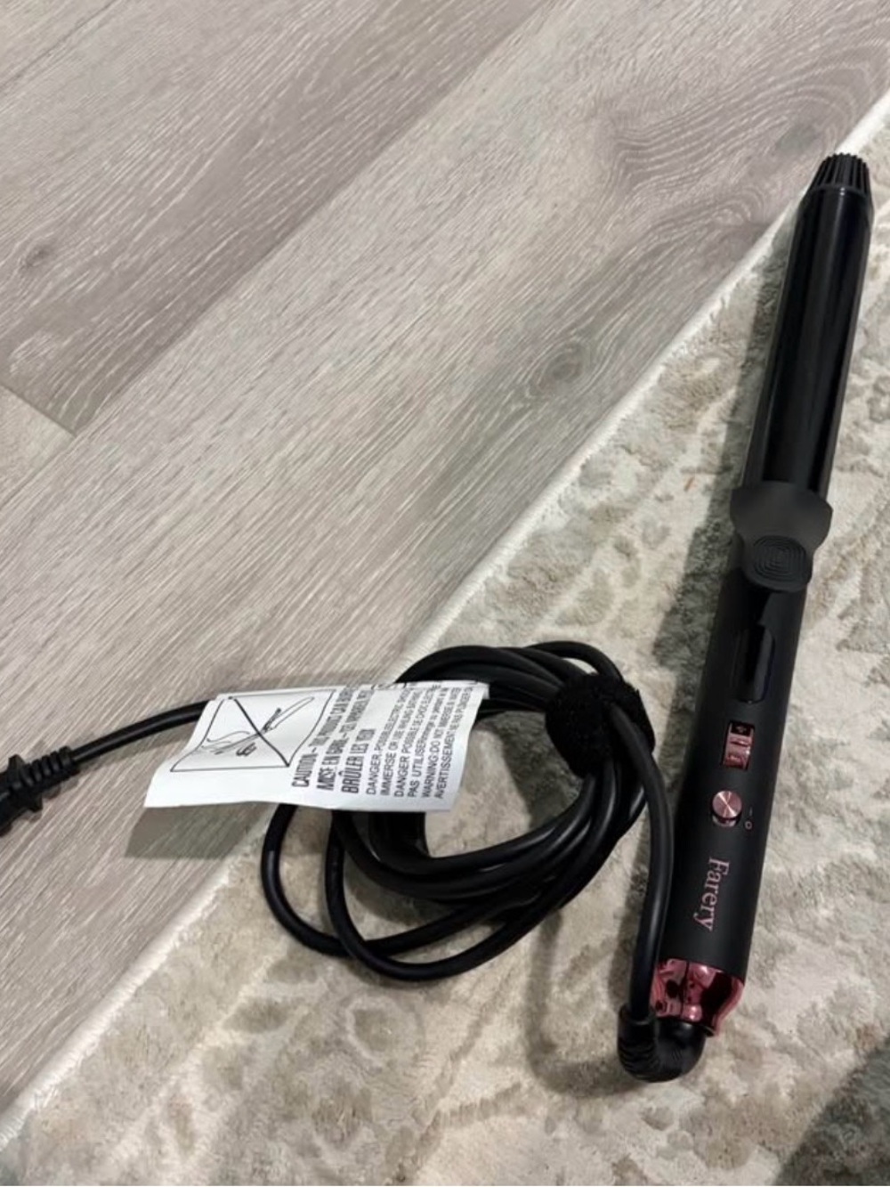 1.25 inch Farery Long Barrel Curling Iron like new